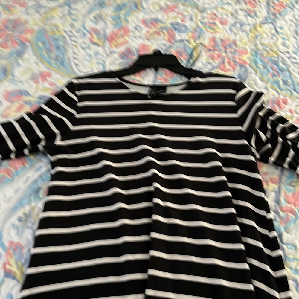 New directions 3/4 sleeve dress